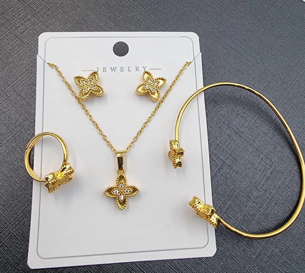 Radiant Gold Four-Leaf Clover Set - Image 2